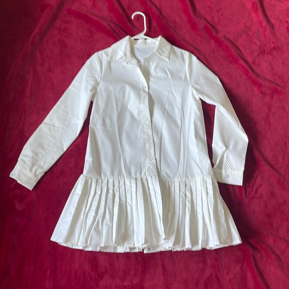 White blouse shirt dress w/ pleated bottom